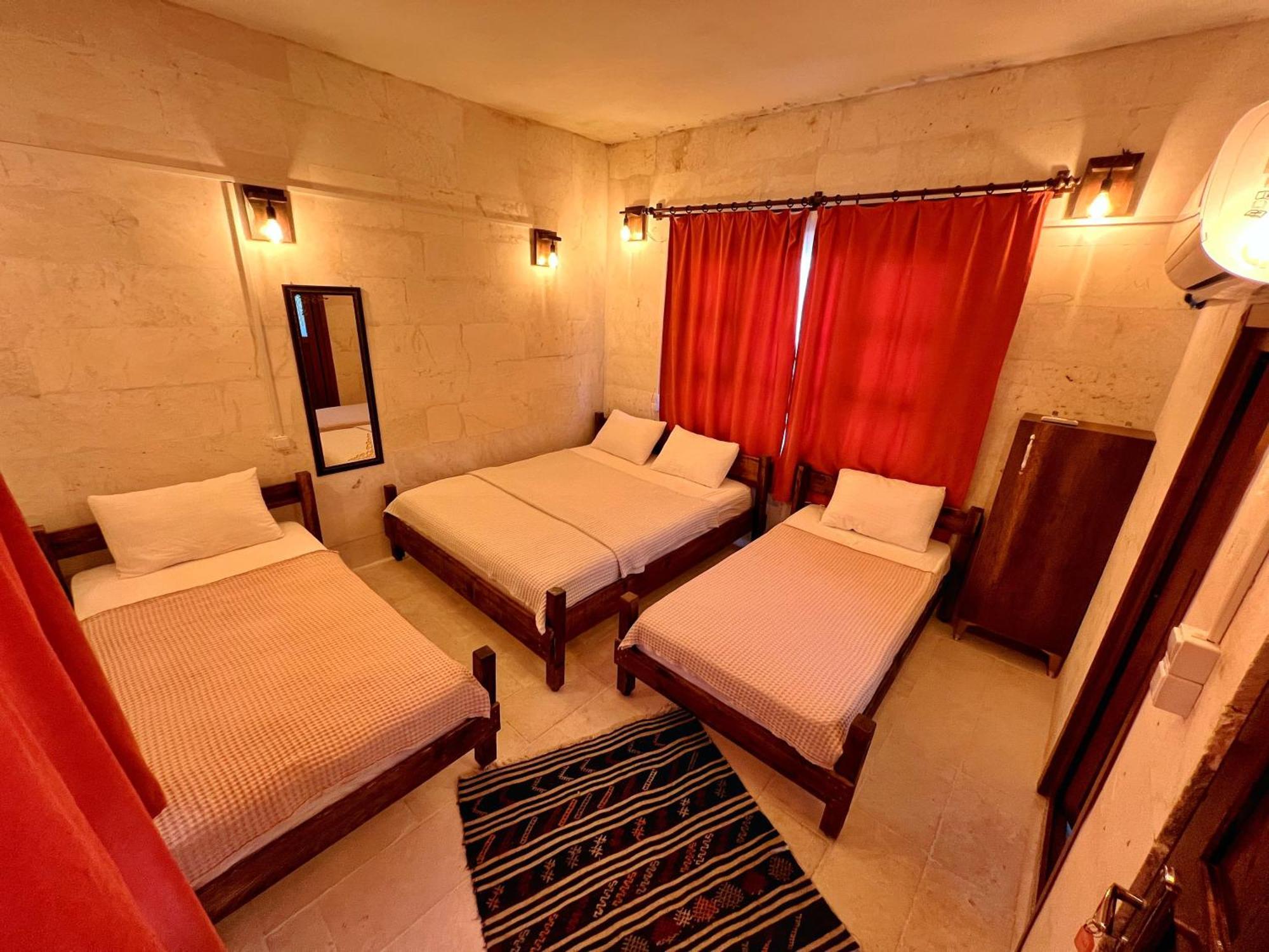 Taskiran Hotel Urfa Exterior photo
