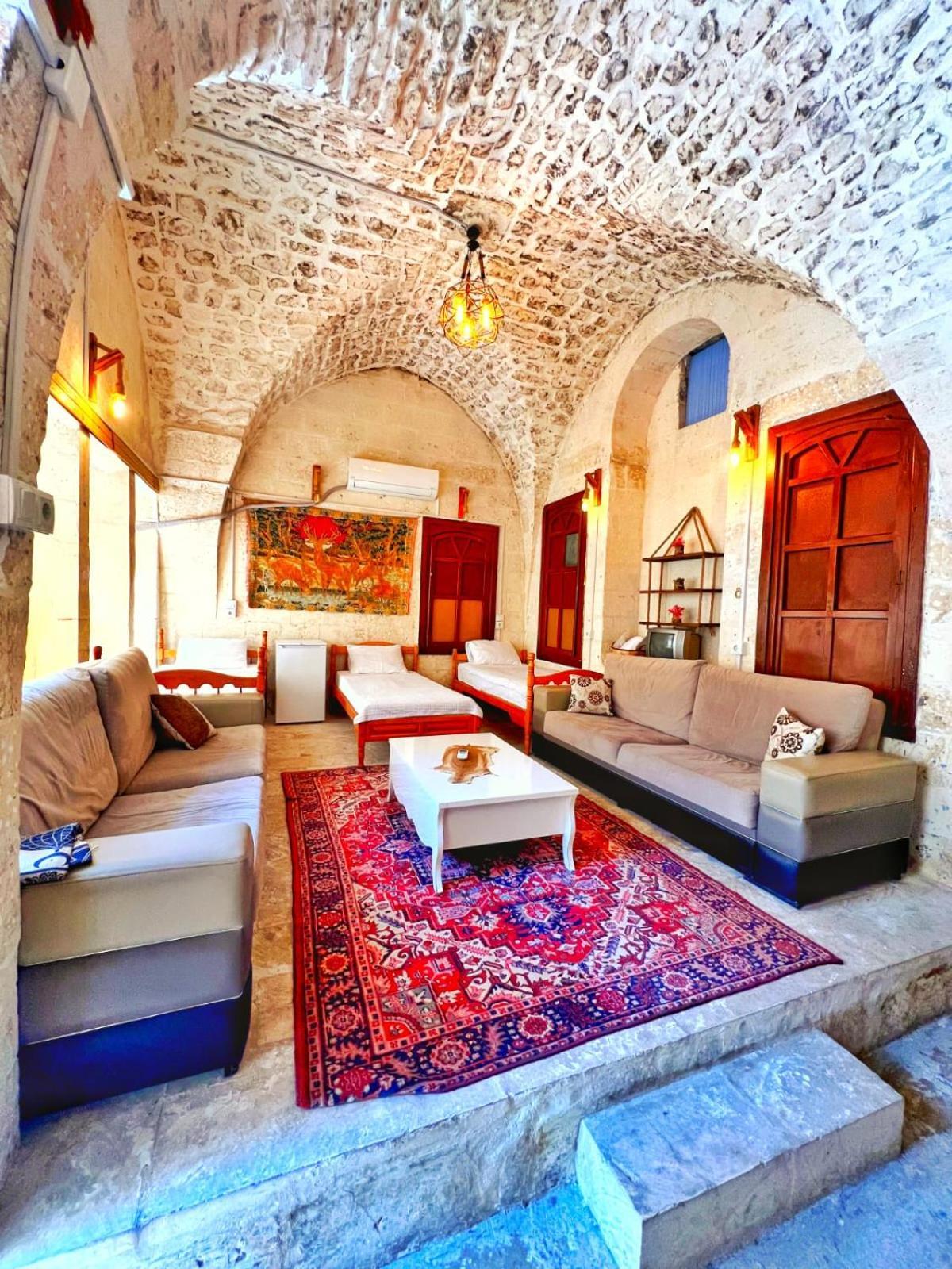 Taskiran Hotel Urfa Exterior photo