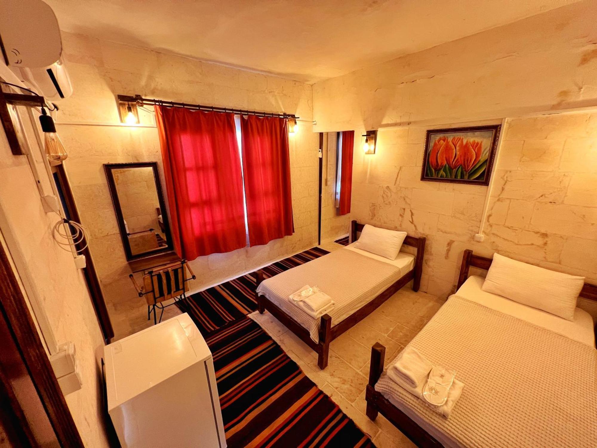 Taskiran Hotel Urfa Exterior photo